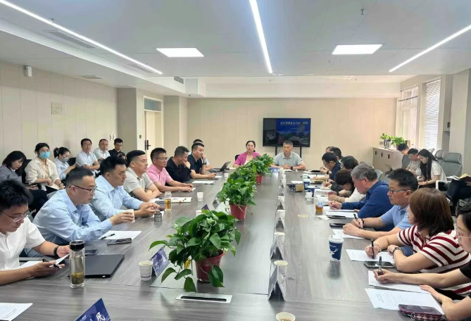 超硬材料行業發展研討會在河南財經政法大學成功舉辦